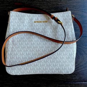 Michael Kors crossbody purse